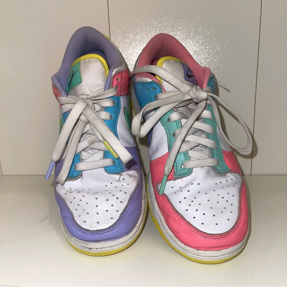Nike Dunk Low SE Easter‎ Candy Size 6.5 Women’s